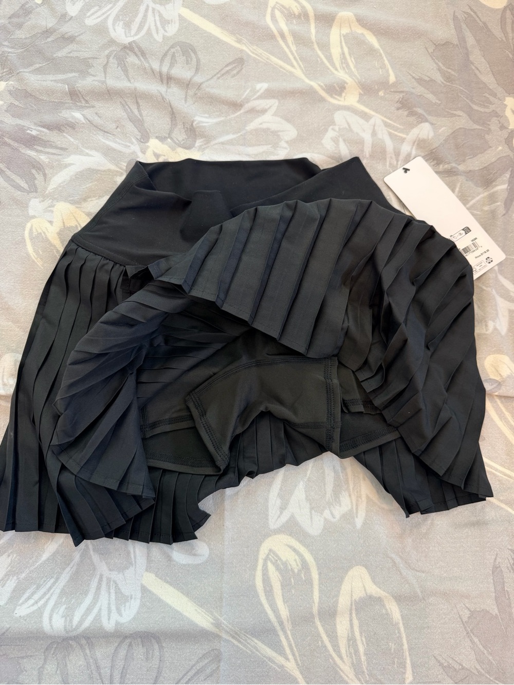 ALO Yoga Black Pleated Skater Skirt with Logo - Picture 4 of 7